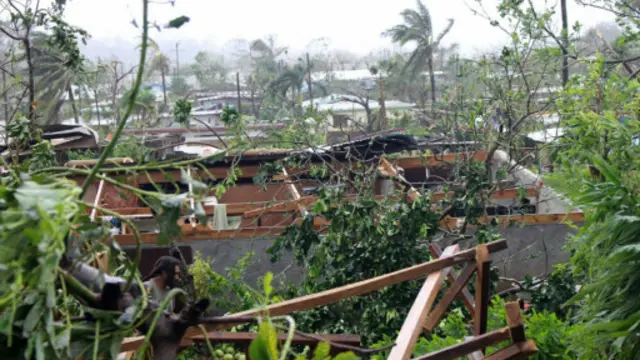 Gần như toàn bộ nhà cửa ở Vanuatu đã bị giật sập