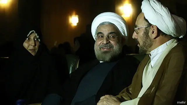 آقای یونسی از مشاوران حسن روحانی در زمان تبلیغات انتخاباتی دو سال پیش بود