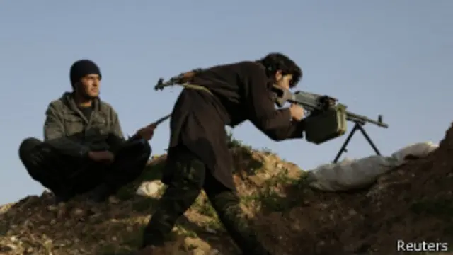 Los rebeldes se quejan de la falta de ayuda en su lucha contra Al Asad.