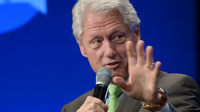 যুক্তরাষ্ট্রের সাবেক প্রেসিডেন্ট বিল ক্লিনটন ছিলেন মনিকা লিউনস্কির বস।