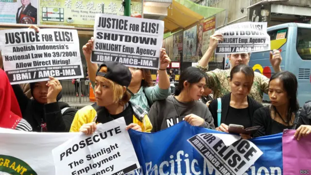 Unjuk rasa memprotes kasus kekerasan yang menimpa buruh migran asal Indonesia di Hong Kong.