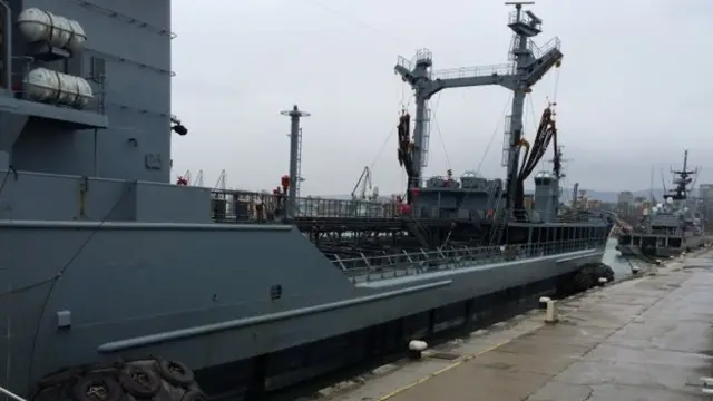 یک کشتی سوختگیری آلمانی نیز به این رزمایش پیوسته