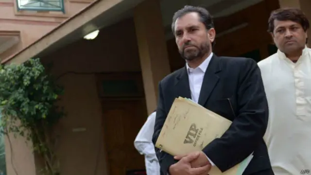  شکیل آفریدی کے سابق وکیل سمیع اللہ آفریدی دھمکیاں ملنے کے بعد مقدمے سے دستبردار ہو گئے تھے