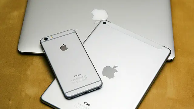 آئی فونز کی فروخت میں اضافہ ہوا ہے تاہم آئی پیڈ کے فروخت میں کمی آئی ہے
