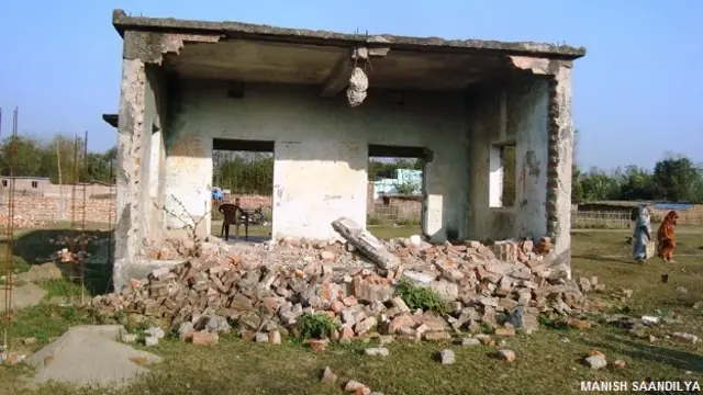 बिहार, भूदान आंदोलन, ज़मीन, विवाद