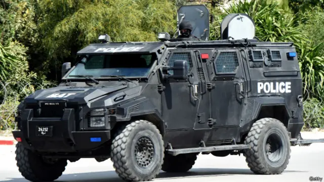 Полійцейські Тунісу