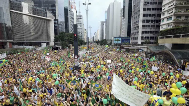 Protesto em São Paulo no dia 15 de junho | Foto: Reuters