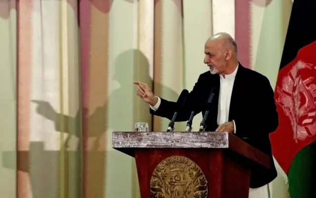 ولسمشر غني وویل، تر راتلونکو درو کلونو پورې له انګلستان سره ښوونځیو ته د هغو ۱،۳ میلیون افغان ماشومانو د تګ لپاره ګډ پروګرام لري، چې اوس ښوونځي ته له تللو بې برخې دي.