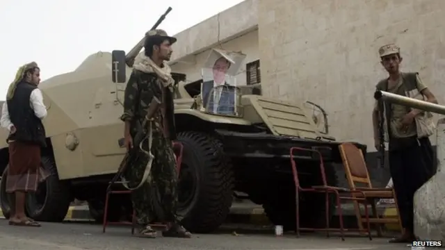 عبد ربه منصور هادی، رئیس‌جمهوری یمن در عدن مستقر است