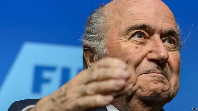 رئيس الاتحاد الدولي لكرة القدم سيب بلاتر