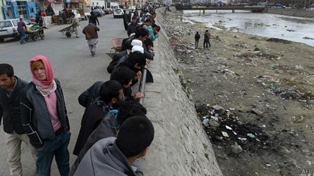 جسد فرخنده را در کنار رودخانه کابل سوزاندند