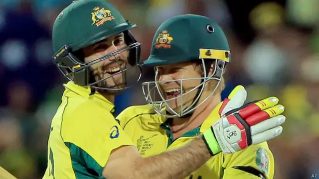 واٹسن اور میکسویل نے اننگز کے آخر میں جارحانہ انداز اپنایا