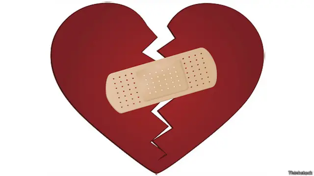 Разбитое сердце, склеенное пластырем