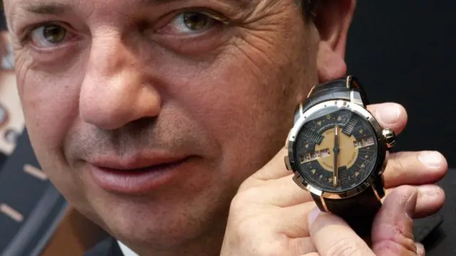 क्रिस्टोफ क्लारेट की गेम खेलने वाली घड़ी