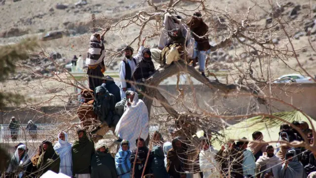  نوي کال د لمانځلو لپاره د کندهار ښار د اوسیدونکو سربیره د کوټې او چمن څخه هم پښتانه خاکریز ولسوالۍ ته ورځي