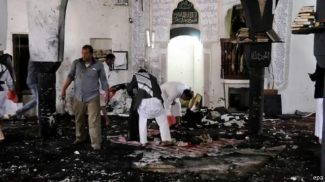 也门周五发生自杀式爆炸袭击，130多人死亡。