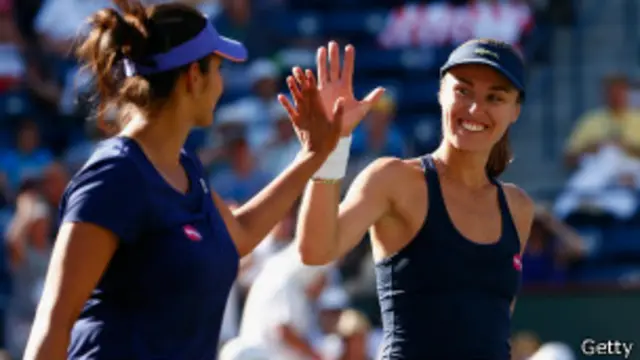 सानिया मिर्ज़ा और मार्टिना हिंगिस