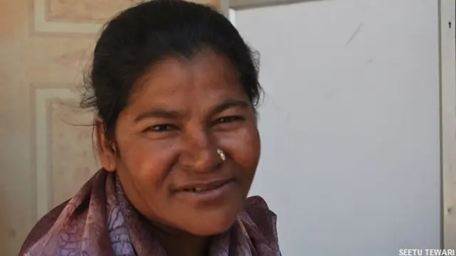 भिखारियों के नाट्य दल की सदस्य मीना.