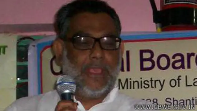 पश्चिम बंगाल के कृषि मंत्री पूर्णेंदु बासु