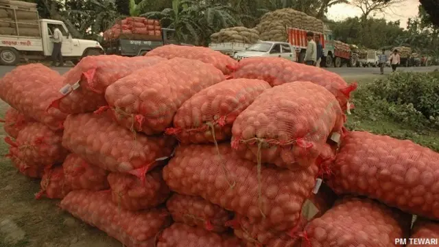 पश्चिम बंगाल में आलू किसानों का संकट