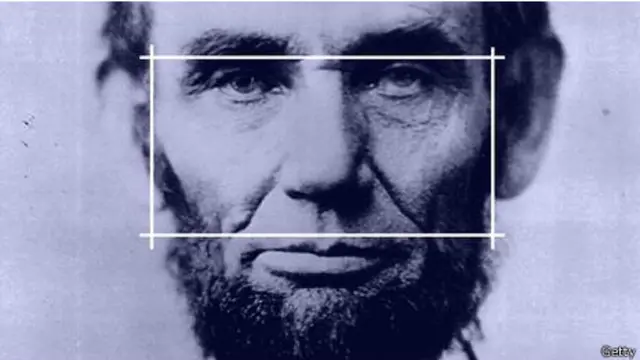 Abraham Lincoln con la proporción ancho-alto del rostro dibujada