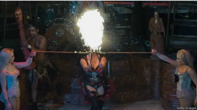 आग़ का खेल