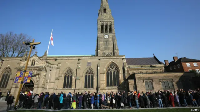 очередь в собор