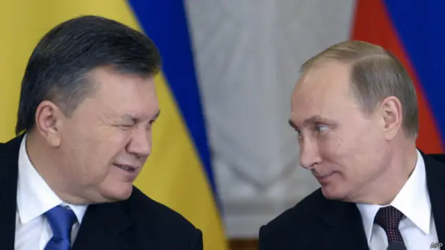 Янукович знает много тайн, однако вряд ли будет о них говорить, считают политологи