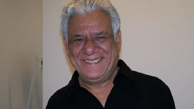 اوم پوری نے ابھی حال میں ایف ٹی آئی آئی کے سربراہ کے تنازعے پر وہاں کے طلبہ کے مطالبے کو درست قرار دیا ہے