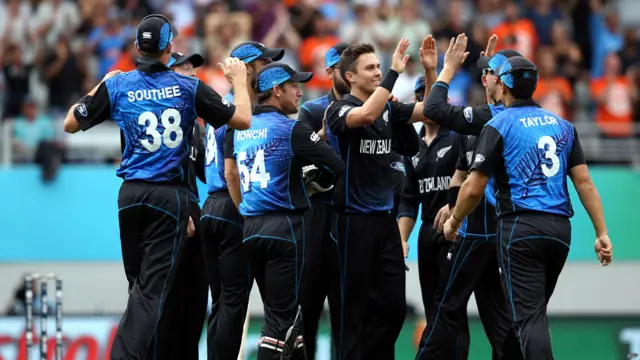 نیوزی لینڈ کے بولر بولٹ نے ٹیم کو پہلی کامیابی دلائی۔