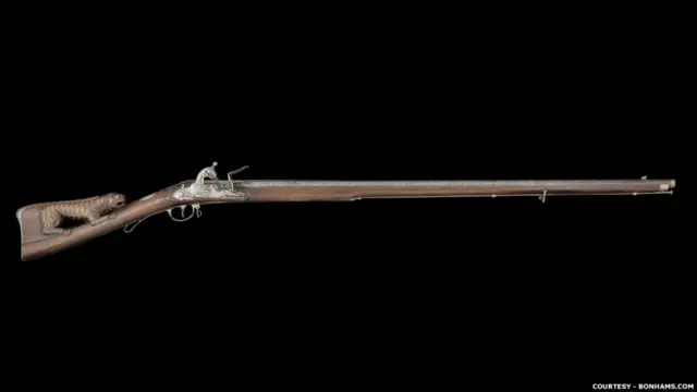 میسور ریاست کا دارالحکومت شری رنگاپٹنم جزائر پر مبنی تھا جہاں ٹیپو سلطان کا قلعہ تھا۔ میسور ریاست انتہائي منظم تھی جہاں بہتر تجارتی راستے تھے اور ان کی فوج یورپی طرز پر قائم تھی۔