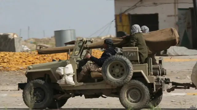 طی چند روز گذشته عملیات بازپسگیری شهر تکریت پیشرفت چندانی نداشته است