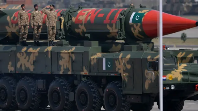 یومِ پاکستان پریڈ