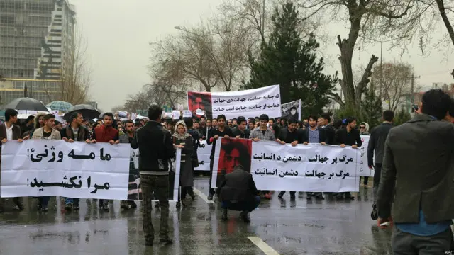 له برید وروسته خلکو خورا ډېره غصه او کرکه څرګنده کړې ده. ځینو ان د بشریت د مفکورې په اړه هم شک ښودلی دی.