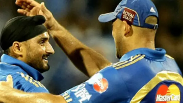 हरभजन सिंह एंड्र् सायमंड्स