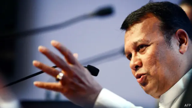 මහින්ද රාජපක්ෂ පරිපාලනයට එරෙහි යුද අපරාධ චෝදනාවලට පිළිතුරු දුන් මහින්ද සමරසිංහ හිටපු අමාත්‍යවරයාගේ පරාජයද අවධානයට ලක්විය 