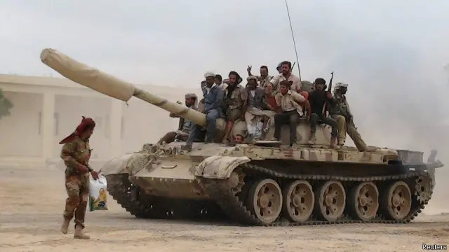 قوات اللجان الشعبية الجنوبية الموالية لهادي. 