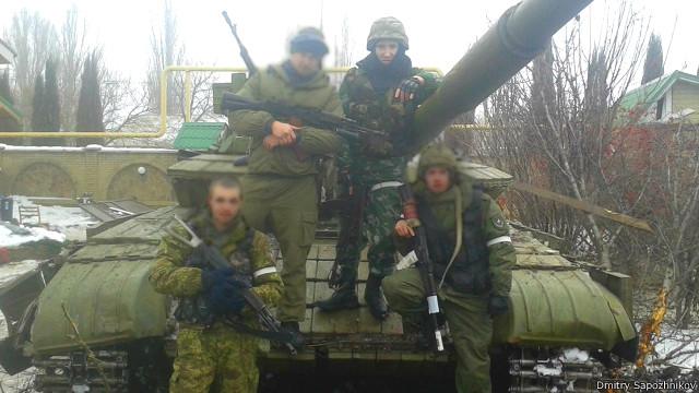 По словам Дмитрия, помощь российских танковых подразделений во время боев за Дебальцево была решающей