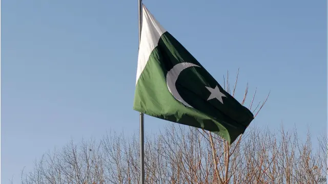 پچھلے 25 سال سے یہ آسیہ اندرابی کا معمول رہا ہے اور وہ ہر سال یوم پاکستان اور 14 اگست کے روز، جو کہ پاکستان کا یوم آزادی ہے، پاکستانی پرچم لہراتی ہیں