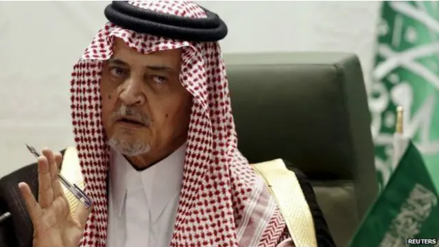 Suudi Arabistan Dışişleri Bakanı Suud El Faysal, Yemen'de Husilerin darbe yaptığını söylüyor.