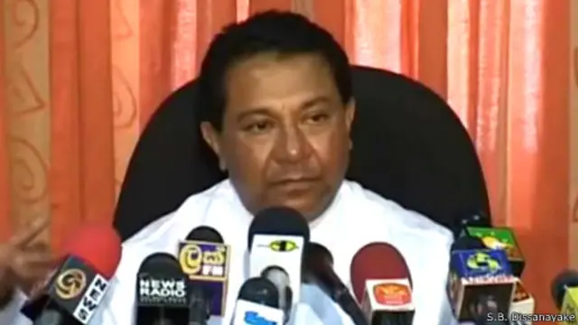 "තරඟ කරනවද, නැද්ද යන කාරණය ගැන අපි විශේෂ අවධානයක් යොමු කරලා නෑ. තරඟ කිරීමත් ලොකු ගැටලුවක් හැටියට අපිට තේරෙන්නේ නෑ"