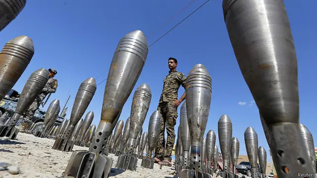 आईएस से बरामद किए गए हथियार