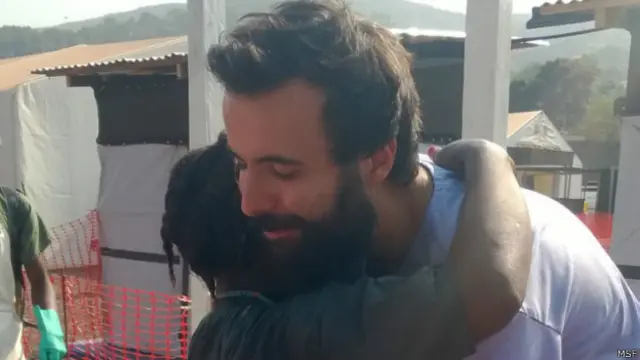 O brasileiro diz que nunca se esquecerá da história da grávida que, mesmo após sofrer um aborto, seguiu na área de alto risco do hospital cuidando de outros bebês contaminados