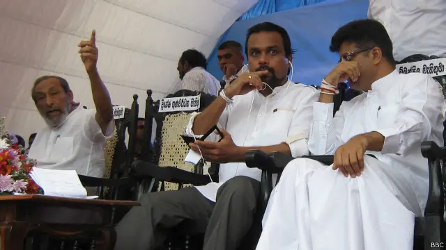 හිටපු ජනාධිපති මහින්ද රාජපක්ෂ වෙනුවෙන් 