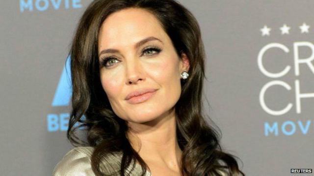 Jolie tenía un alto riesgo de desarrollar cáncer de mama y de ovarios.