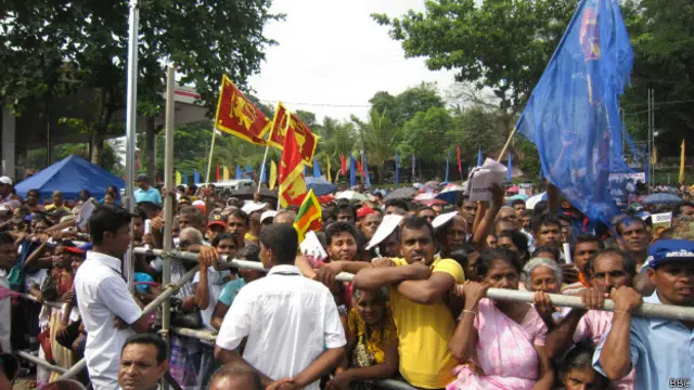 රැලියට පැමිණි ජනතාව