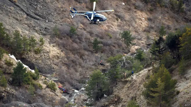 поиски вертолет