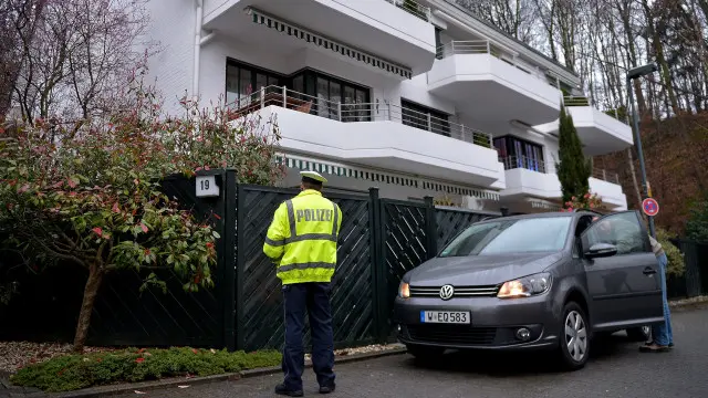 آندریاز مغربی جرمنی کے قصبے مونٹاباؤر اپنے والدین کے گھر میں ان کے ساتھ رہتے تھے