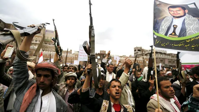 طرفداران عبدالملک الحوثی علیه دخالت خارجی دست به تظاهرات زدند