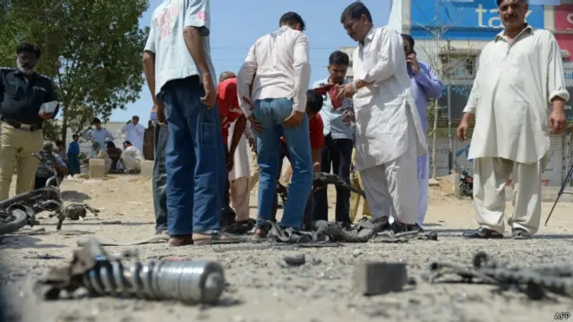 کراچی میں جاری آپریشن کے بعد پولیس پر حملوں میں اضافہ دیکھا گیا ہے